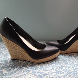 Michael Antonio black.wedge espadrille size 8